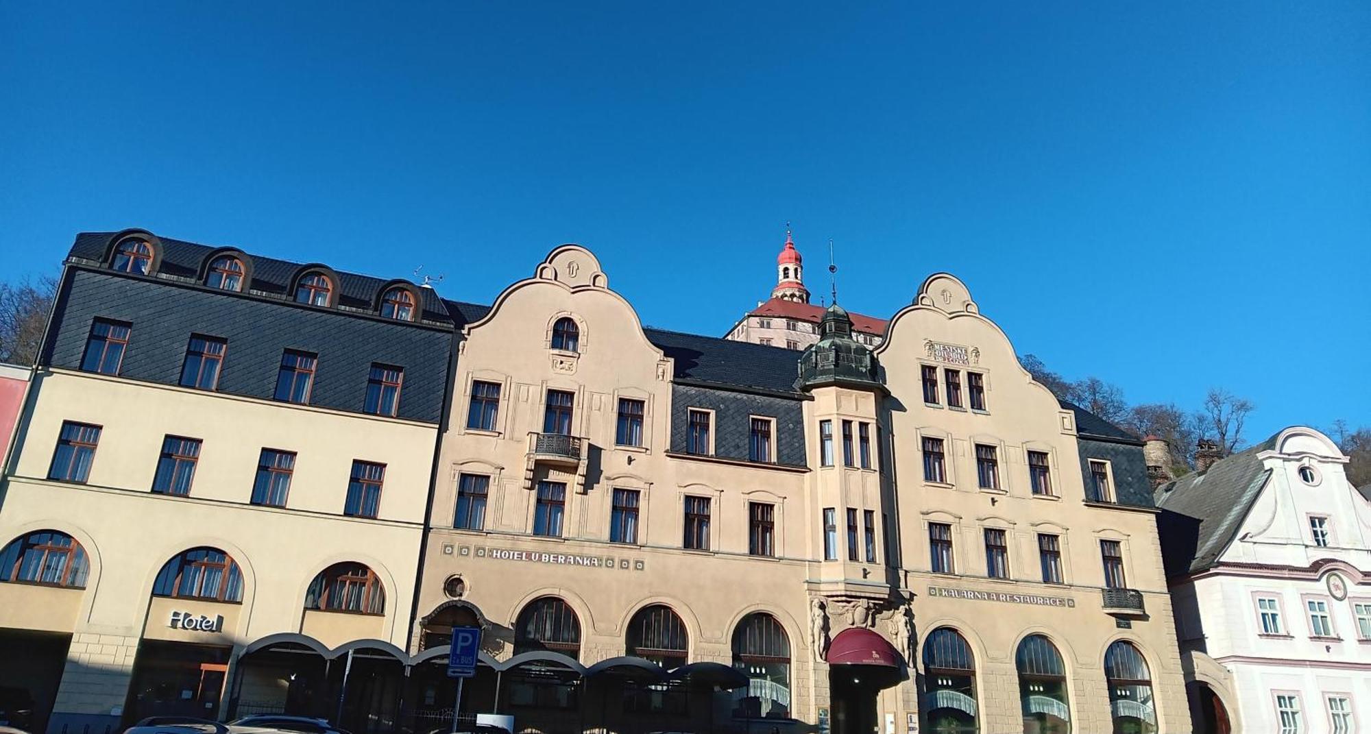 Hotel U Beránka Náchod Exterior foto